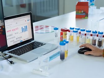 ricercamondo-henkel-scienza-bambini-esperimenti-pritt